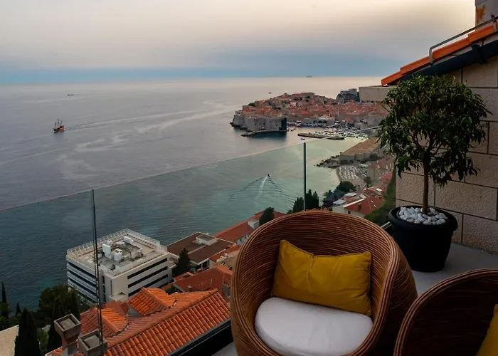 The View In Dubrovnik! شقة